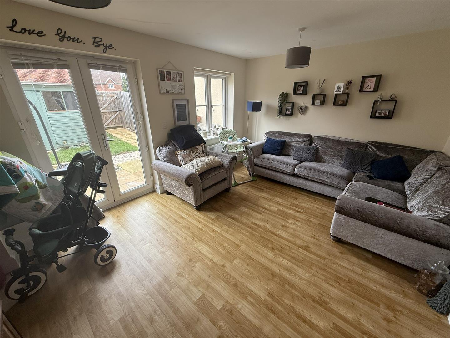 Milbourne Way, Chippenham